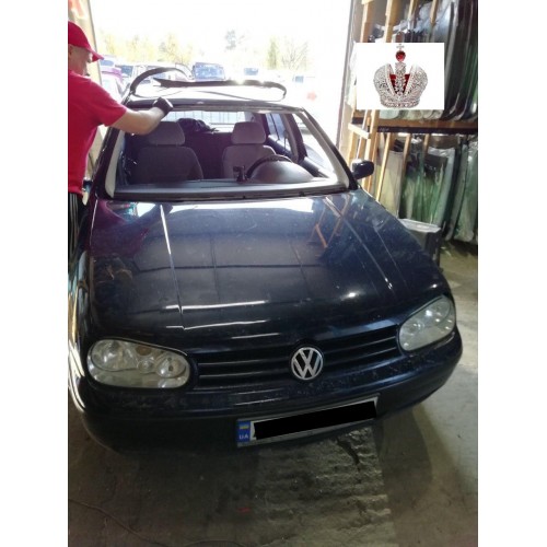 Замена лобового стекла Volkswagen Golf 4 Замена лобового стекла Volkswagen Golf 4