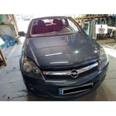 Замена лобового стекла Opel Astra GTS